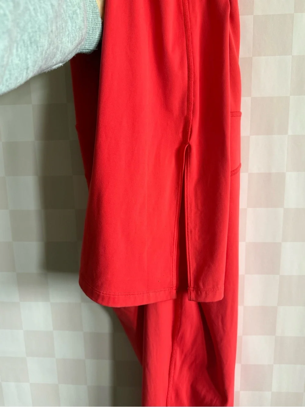 πββοΈππΌπΈπβοΈπ₯₯
Pink Sleeveless Jumpsuit for Women - Picture 3 of 3